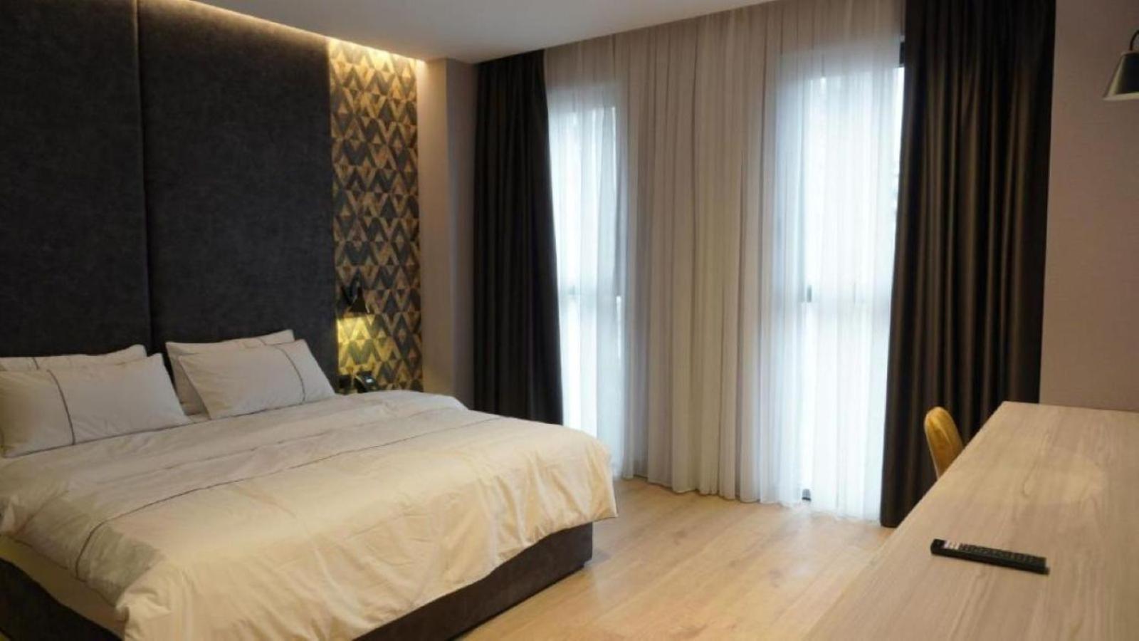 Starlight Hotel Tirana Exterior foto